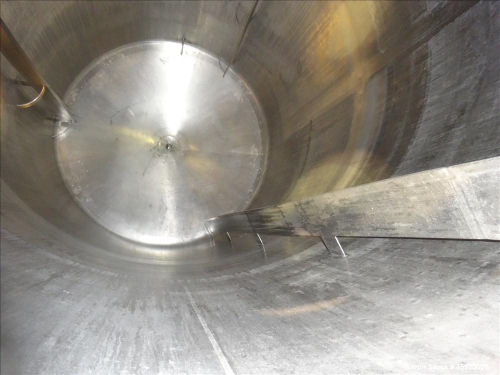 Used DCI Tank, 5,000 Gallon, 304 Stainless steel, Vertical