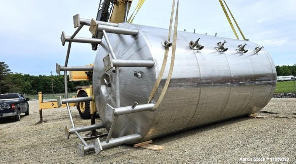 Used DCI 15,000 Gallon 316L Stainless Steel Jacketed Sanitary Mix Tank / Fermenter / Reactor with 100 HP Agitator