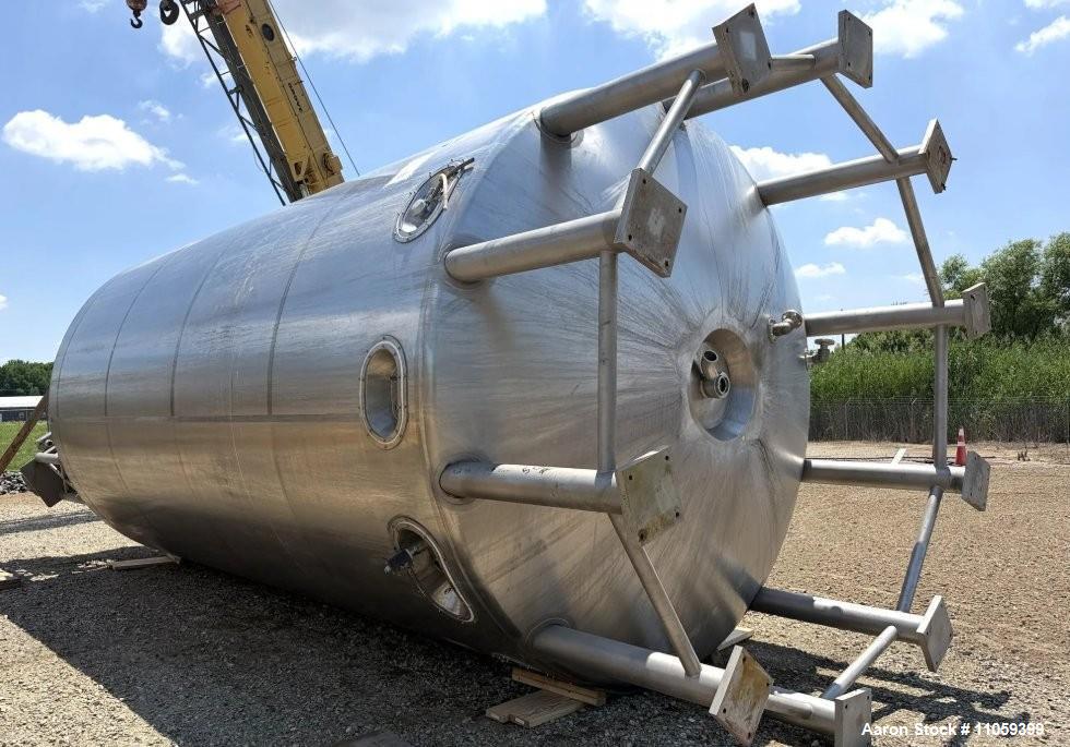 Used DCI 15,000 Gallon 316L Stainless Steel Jacketed Sanitary Mix Tank / Fermenter / Reactor with 100 HP Agitator