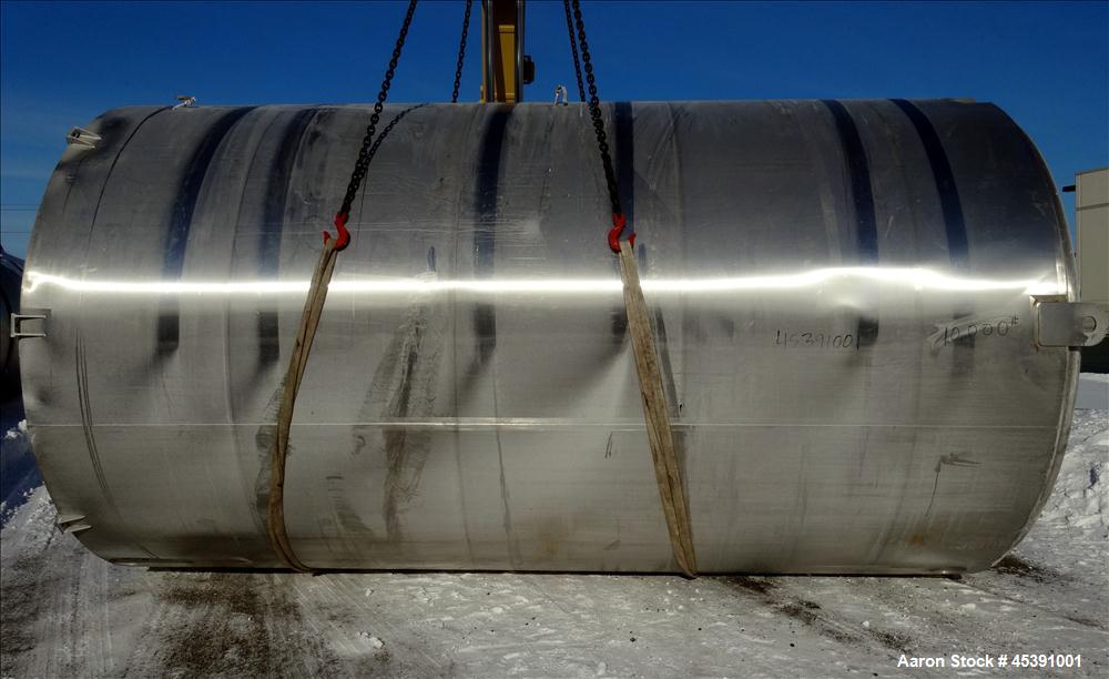 Used 10,500 Gallon Stainless Steel DCI Dimple Jacketed Tank