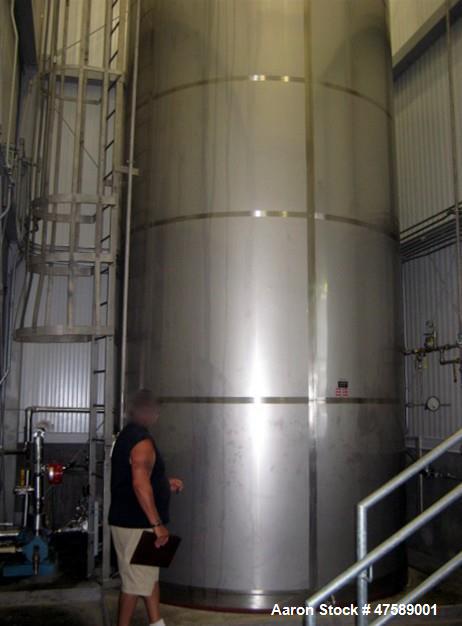 Used- DCI Food Grade Silo, 10,000 Gallon, 304 Stainless Steel, Vertical.