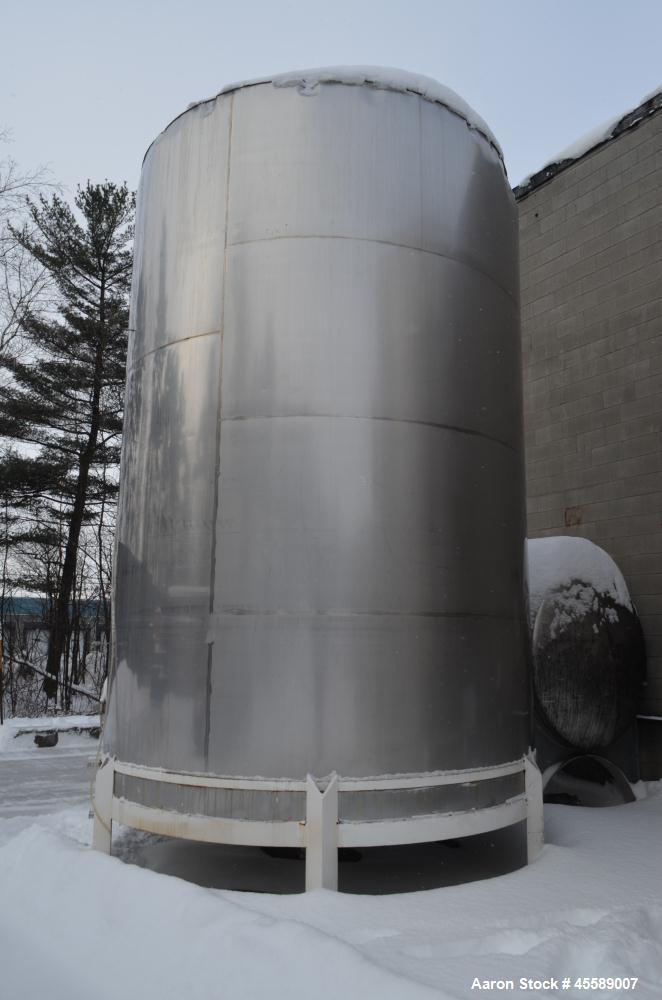 Used 11500 Gallon Douglas Brothers 304 Stainless Steel Vertical Tank
