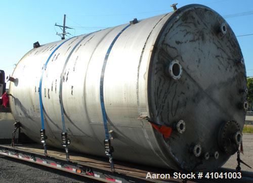 Used Evans & Sons Process Tank Company Tank, 12,000 Gallon, 316 Stainless Steel, Vertical. 132" diameter x 216" straight side, flat top and bottom. Internal rated atmospheric at 200 Degrees F. Openin...