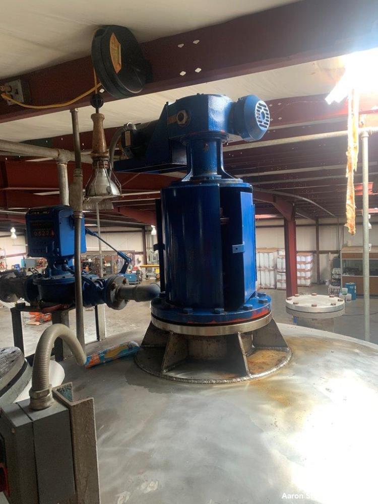 Used Tank, Expert Industries, 5000 Gallon Stainless steel, Vertical, 10'2" diameter x   18'8" straight side. With top mounted agitator.Rated 18 psi @  320 deg F. S/n 374, Yr. 1976.