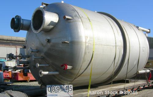 USED: Fabricated Products tank, 9000 gallon, 316L stainless steel, vertical. Approximately 10' diameter x 14' straight side, 2:1 elliptical top and bottom. Internal rated FV and 15 psi at 200 deg F. ...