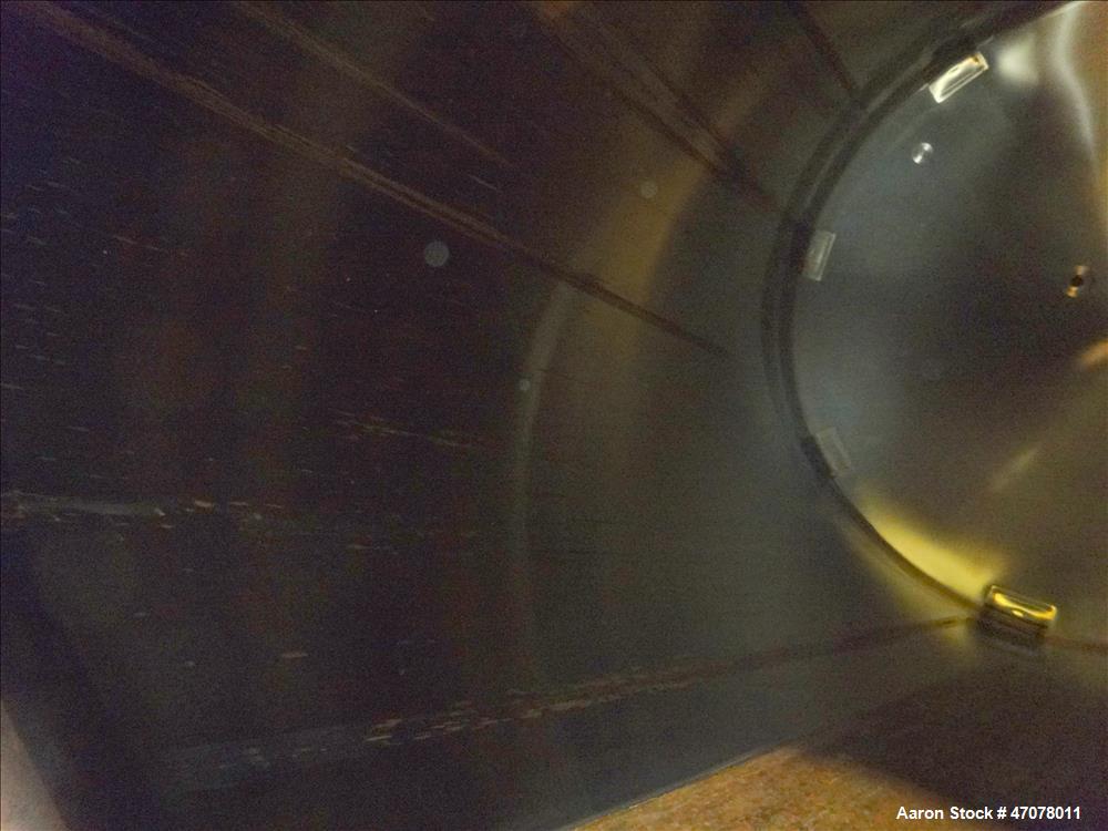 Used Feldmeier Tank, 7944 Gallon, 304 Stainless Steel, Vertical.