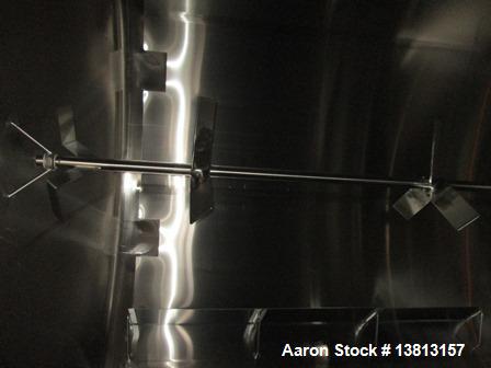 Used Feldmeier Tank, 6,000 Gallon, Stainless Single, Vertical.