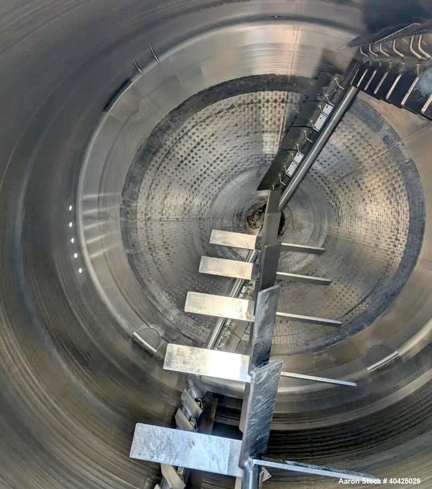 Used Feldmeier 10,000 Gallon Twin Motion Kettle. 316 stainless steel construction. Approximately 152" inner diameter x 132" straight side, dish top, cone bottom, Atmospheric internal, jacketed 84" of...