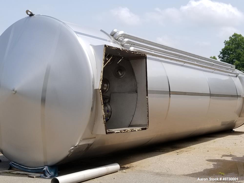Used Feldmeier 25,000 Gallon 304 Stainless Steel Polished Vertical Vacuum Tank