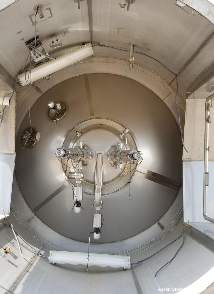 Used Feldmeier 25,000 Gallon 304 Stainless Steel Polished Vertical Vacuum Tank