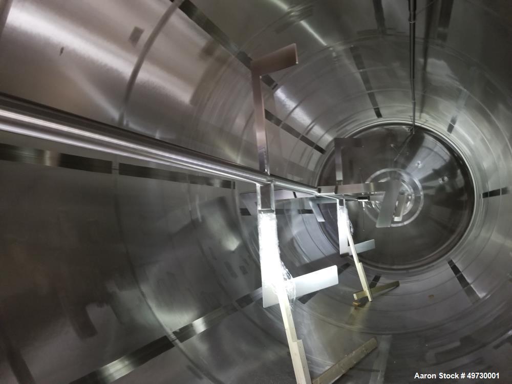 Used Feldmeier 25,000 Gallon 304 Stainless Steel Polished Vertical Vacuum Tank