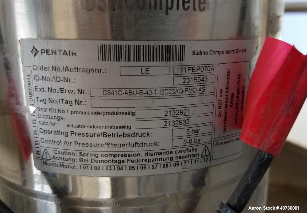 Used Feldmeier 25,000 Gallon 304 Stainless Steel Polished Vertical Vacuum Tank
