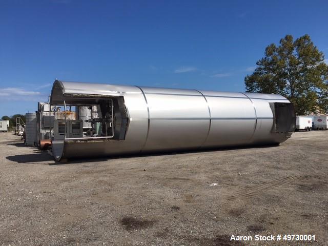 Used Feldmeier 25,000 Gallon 304 Stainless Steel Polished Vertical Vacuum Tank