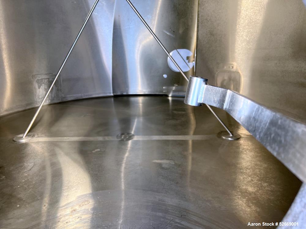 Used Feldmeier Single Wall Tank, 6,000 Gallon, 304 Stainless Steel, Vertical.  Approximate 90" diameter x 228" straight side. Dished top, sloped bottom (3/4" per foot pitch). Alcove with 16" x 20" ma...