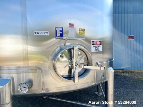 10,000 Gallon Stainless Steel Feldmeier Tank
