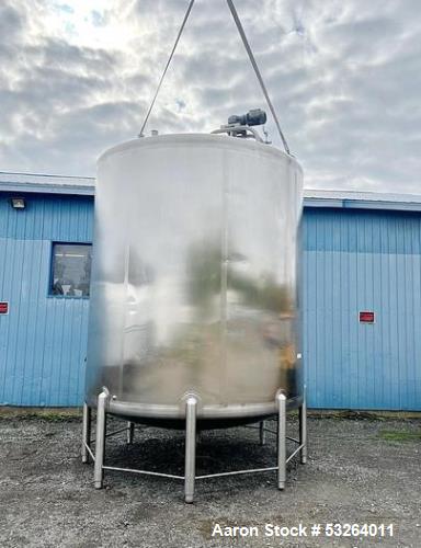 7,000 Gallon Stainless Steel Feldmeier Tank