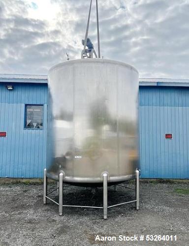 7,000 Gallon Stainless Steel Feldmeier Tank