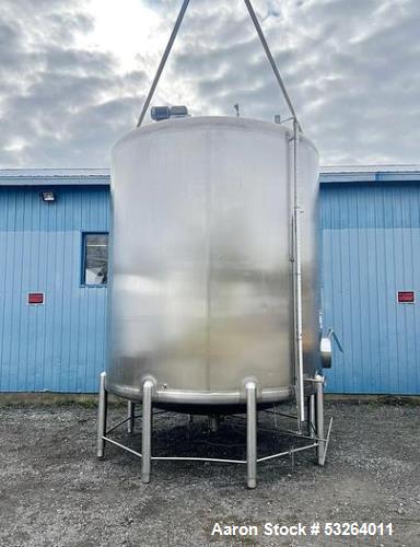 7,000 Gallon Stainless Steel Feldmeier Tank