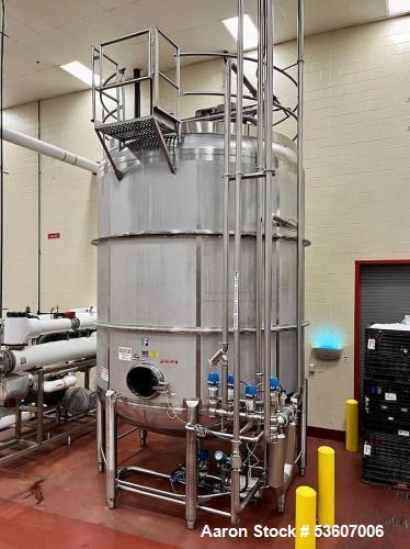 Used Feldmeier 316L Stainless Steel 10,000 Gallon  Vertical Tank with Agitator & CIP