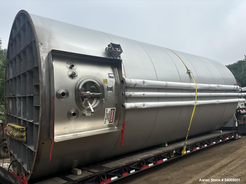 Used Feldmeier Tank, Stainless steel. 12' diameter x 28' long. Vertical. S/n 1410362