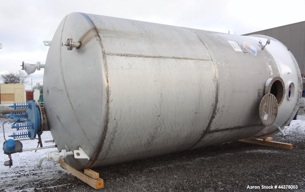 Used Imperial Steel Tank, 10,000 Gallon, 304 Stainless Steel, Vertical. 120" Diameter x 192" straight side, dished top and bottom. Openings top (2) 2", 3", 4", approximate 18" man way with cover. 23"...