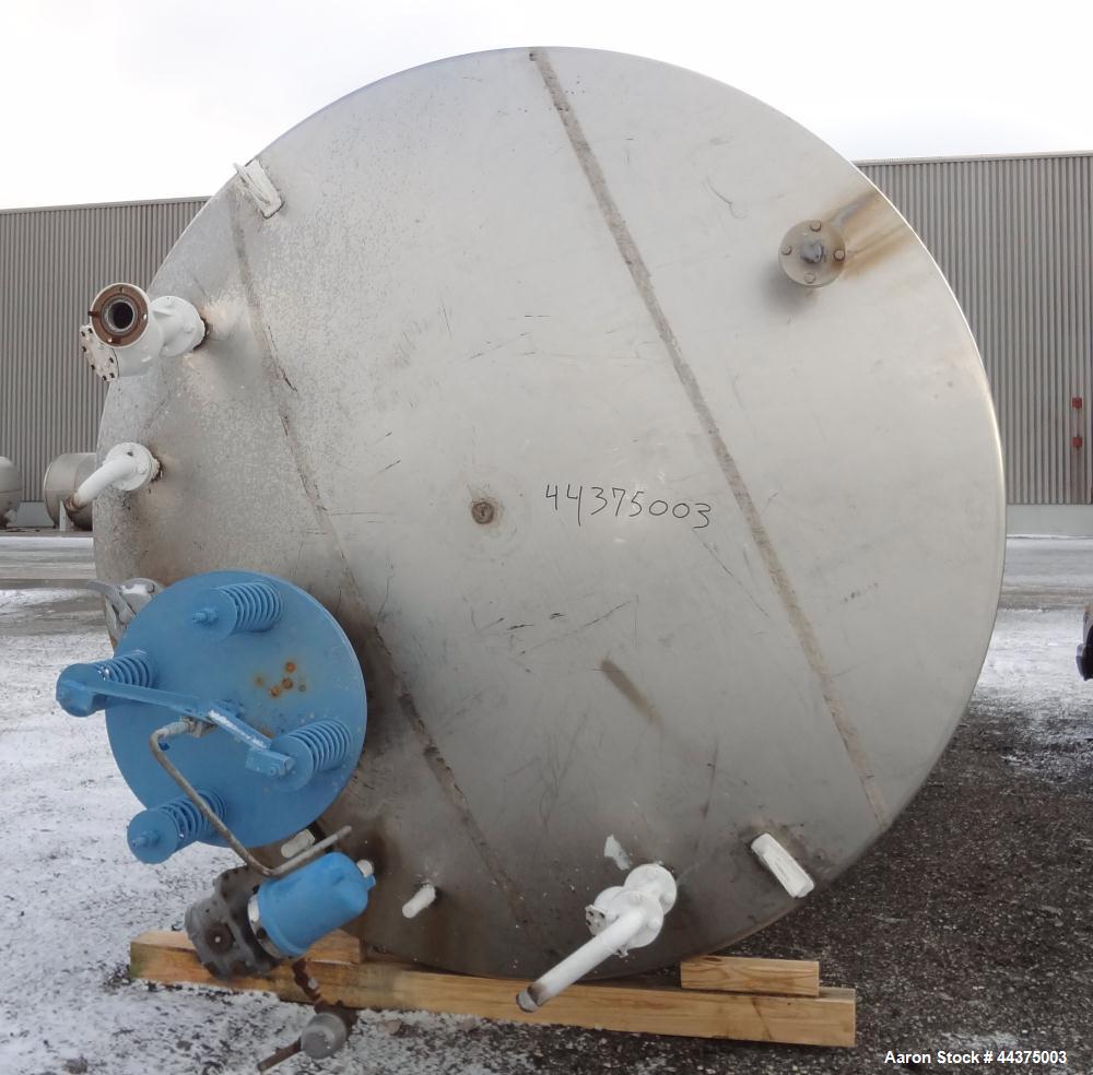 Used Imperial Steel Tank, 10,000 Gallon, 304 Stainless Steel, Vertical. 120" Diameter x 192" straight side, dished top and bottom. Openings top (2) 2", 3", 4", approximate 18" man way with cover. 23"...