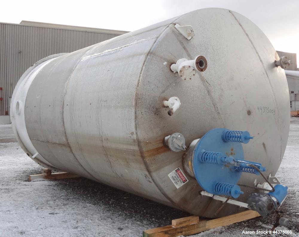 Used Imperial Steel Tank, 10,000 Gallon, 304 Stainless Steel, Vertical. 120" Diameter x 192" straight side, dished top and bottom. Openings top (2) 2", 3", 4", approximate 18" man way with cover. 23"...