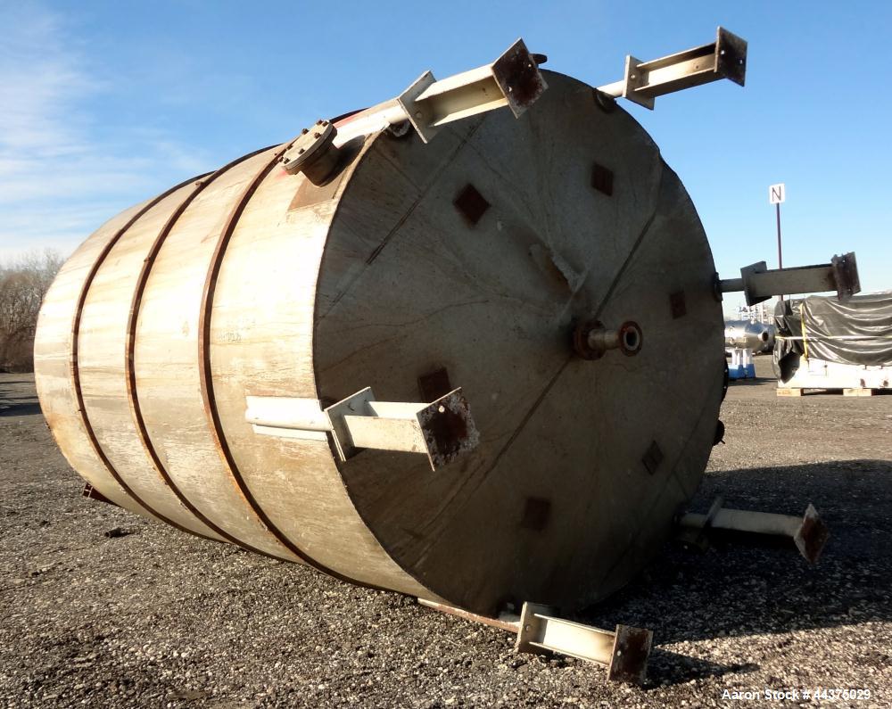 Used Imperial Steel Tank, 10,300 Gallon, 304 Stainless Steel, Vertical. Approximate 126" diameter x 192" straight side, flat welded top, dished bottom. Fixed carbon steel agitator bridge with a top e...