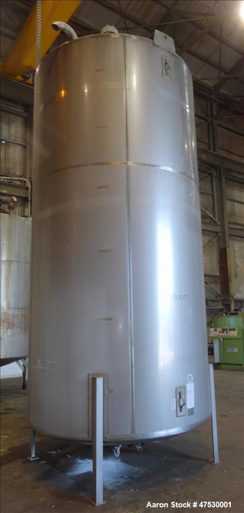 Used Mid-State Tank, 6000 Gallon, 304 Stainless Steel, Vertical.