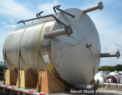 Used Mueller Jacketed Tank, 5000 gallon, 304 stainless steel, vertical. 109’’ diameter x 123’’ straight side, dish top and bottom. Internal rated to 200 deg F, dimple jacket rated 75 psi at 200 deg F...