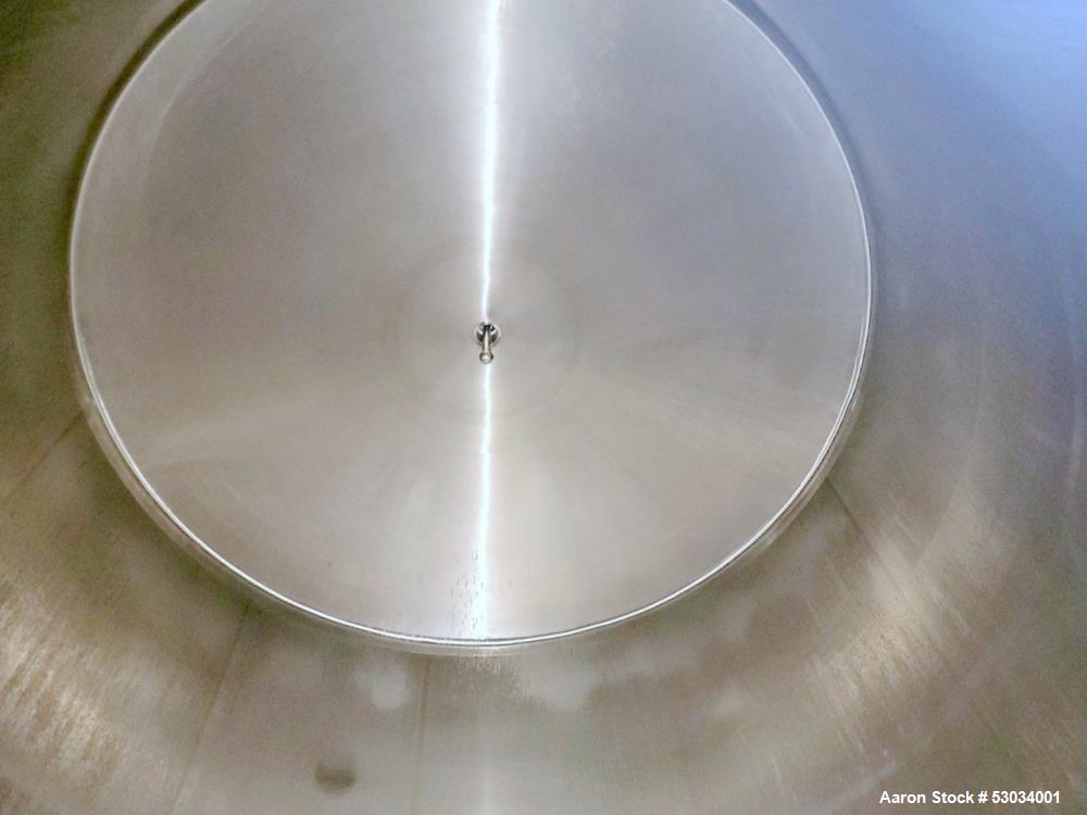 Mueller 9000 Gallon Stainless Steel Tank