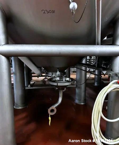 Mueller Stainless Steel Fermentation Tank 16,600 Gallon | Jacketed 400 BBL Vessel
