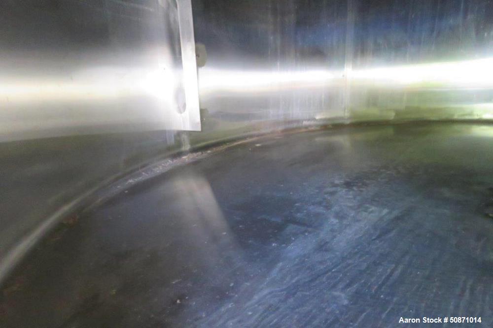 UNUSED- APV Crepaco 10,000 Gallon Mix Tank, 304 Stainless Steel, Vertical.