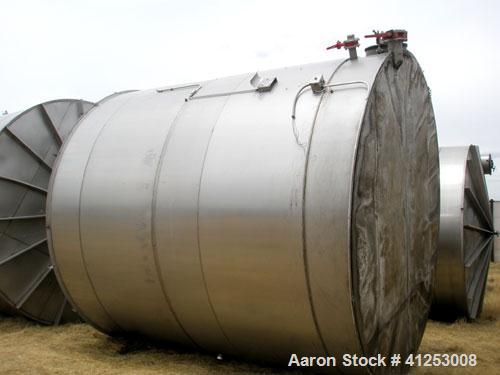 Used Winery Tank, 14,233 Gallon, 316 stainless steel, vertical. Approximately 156" diameter x 180" straight side, coned top, sloped bottom. Approximately 72" of sidewall bottom jacketed, no rating. O...