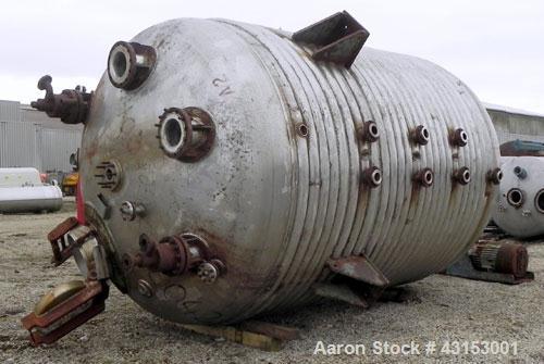Used Canadian Pipe And Steel Fabricators Pressure Tank, 5500 Gallon, 316 Stainless Steel, Vertical. 108’’ Diameter x 128’’ straight side, dished top and bottom. Internal rated 300 psi at 200 degrees ...