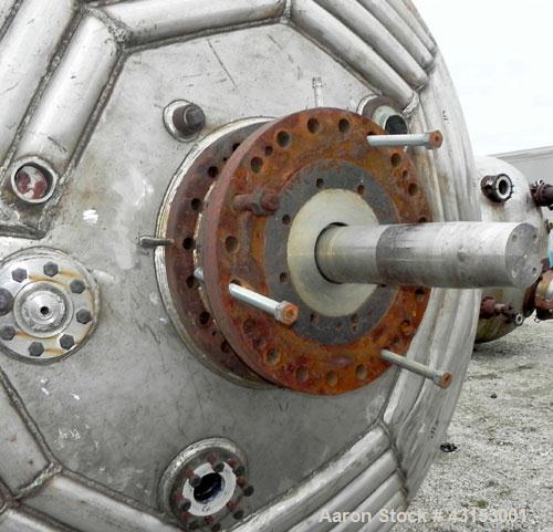 Used Canadian Pipe And Steel Fabricators Pressure Tank, 5500 Gallon, 316 Stainless Steel, Vertical. 108’’ Diameter x 128’’ straight side, dished top and bottom. Internal rated 300 psi at 200 degrees ...