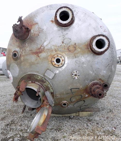 Used Canadian Pipe And Steel Fabricators Pressure Tank, 5500 Gallon, 316 Stainless Steel, Vertical. 108’’ Diameter x 128’’ straight side, dished top and bottom. Internal rated 300 psi at 200 degrees ...