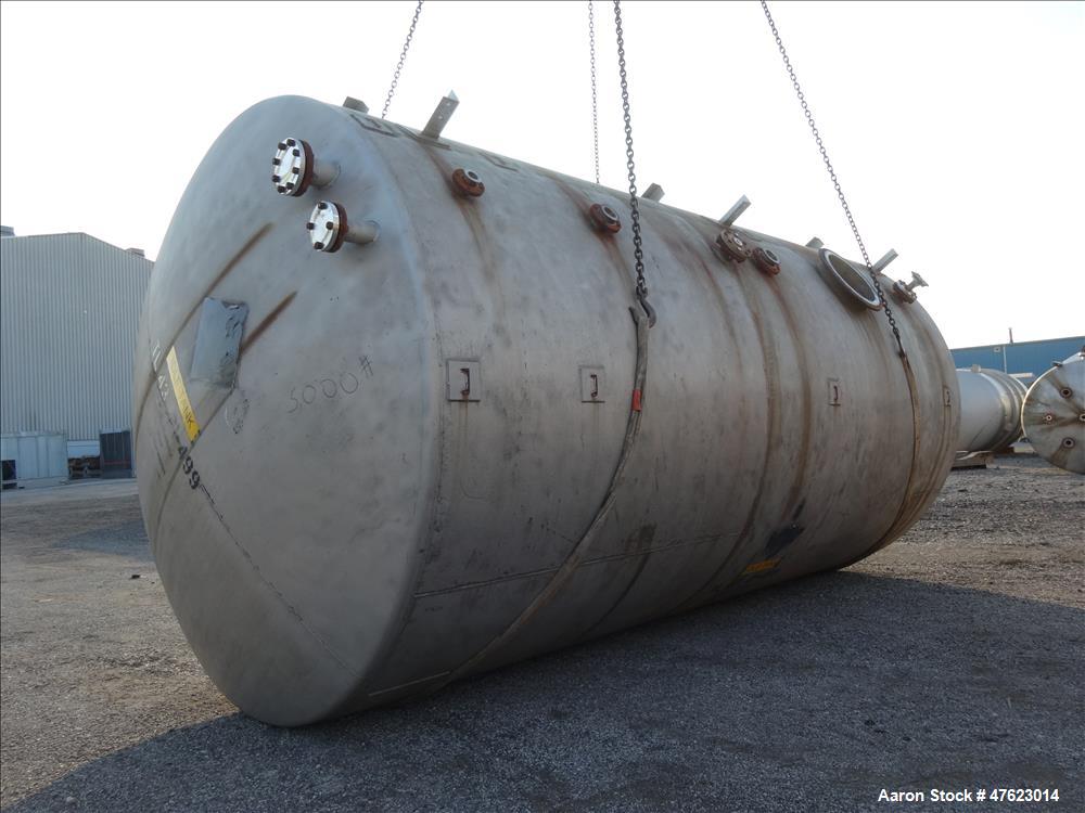 Used Tank, Approximate 13,000 Gallon, 304 Stainless Steel, Horizontal.