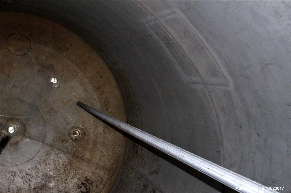Used Tank, 10,000 Gallon, 304 Stainless Steel, Vertical.