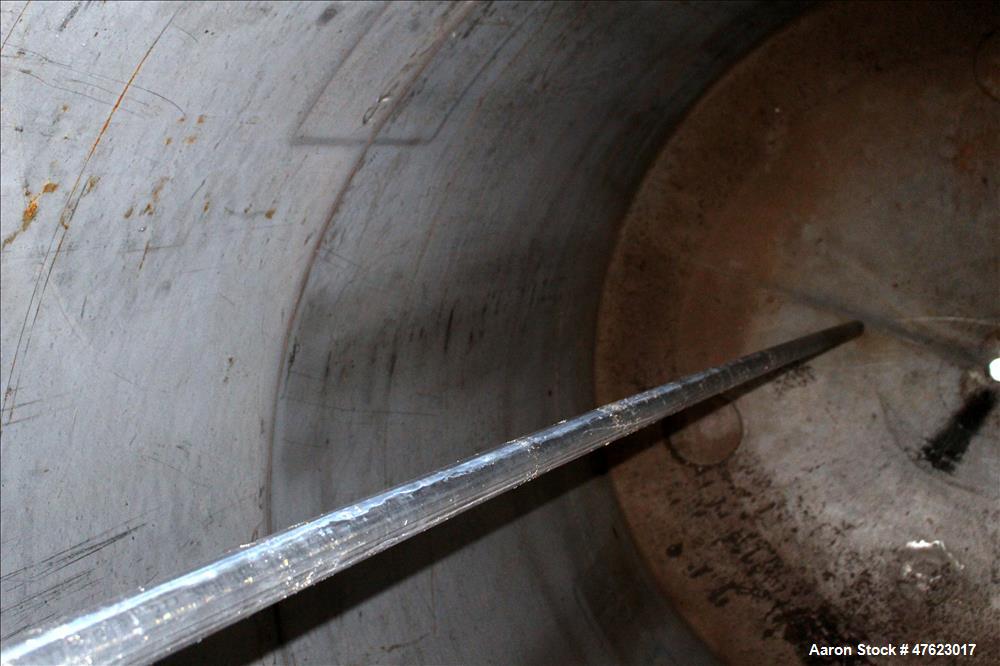 Used Tank, 10,000 Gallon, 304 Stainless Steel, Vertical.