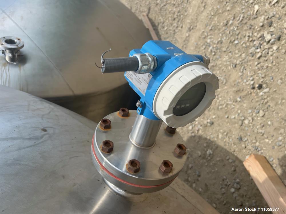 Industrial 15,000-Gallon Stainless Steel Mueller Tank | Skirt Mounted