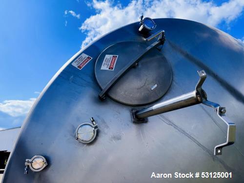 Used Paul Mueller 6000 Gallon Stainless Steel Vertical Storage Tank