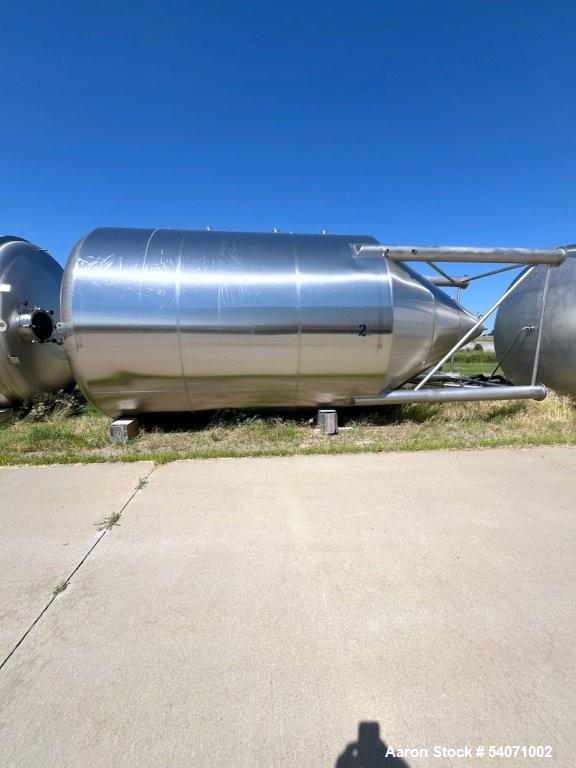 Used Mueller Stainless Steel Vertical Tank, Approx. 10,000 Gallon