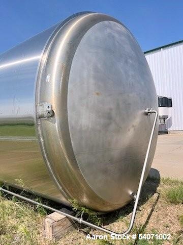 Used Mueller Stainless Steel Vertical Tank, Approx. 10,000 Gallon