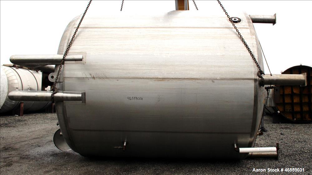Used Precision Stainless Mixing Tank, 10,000 Gallon, 316L Stainless Steel, Vertical. Approximate 144" diameter x 142" straight side. Dished top and bottom heads. Insulated, 304 stainless steel dimple...