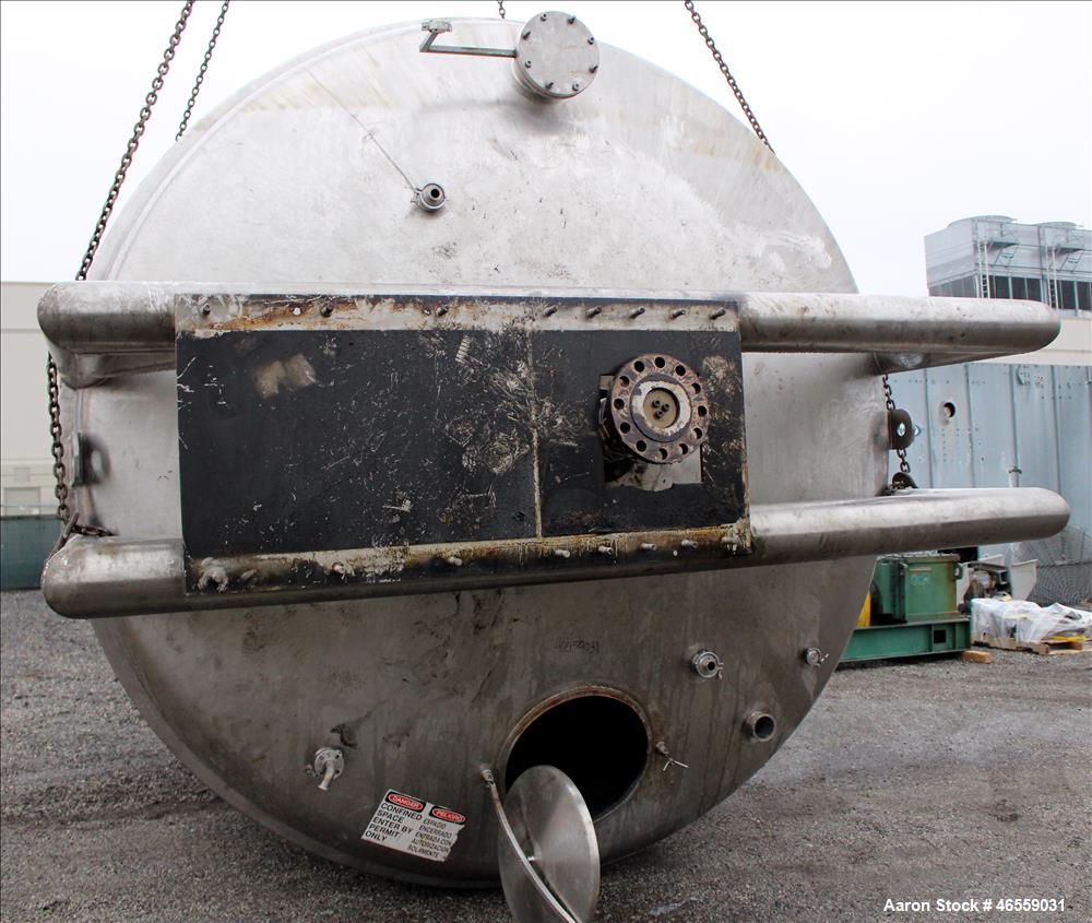 Used Precision Stainless Mixing Tank, 10,000 Gallon, 316L Stainless Steel, Vertical. Approximate 144" diameter x 142" straight side. Dished top and bottom heads. Insulated, 304 stainless steel dimple...