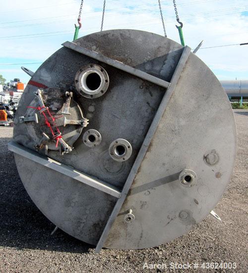 Used Springs Fabrication Product Hopper/Silo, 739.44 cubic feet (5533 gallon), 304 stainless steel, vertical. Approximately 78" diameter x 236" straight side. Flat welded top, 48" coned bottom, rated...