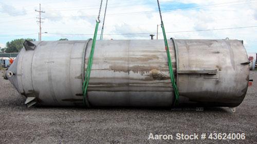 Used Springs Fabrication Product Hopper/Silo, 739.44 cubic feet (5533 gallon), 304 stainless steel, vertical. Approximately 78" diameter x 236" straight side. Flat welded top, 48" coned bottom, rated...