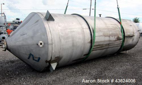 Used Springs Fabrication Product Hopper/Silo, 739.44 cubic feet (5533 gallon), 304 stainless steel, vertical. Approximately 78" diameter x 236" straight side. Flat welded top, 48" coned bottom, rated...
