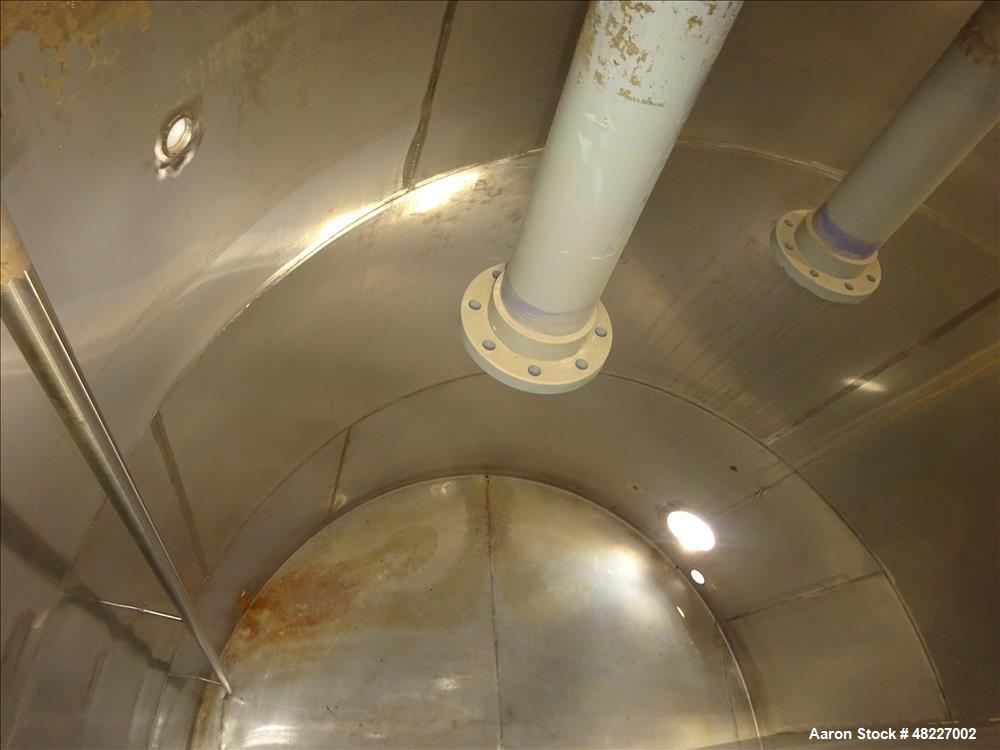 Used Stainless Process Equipment Inc. 2-Compartment Tank, 10,750 Gallon, 304 St